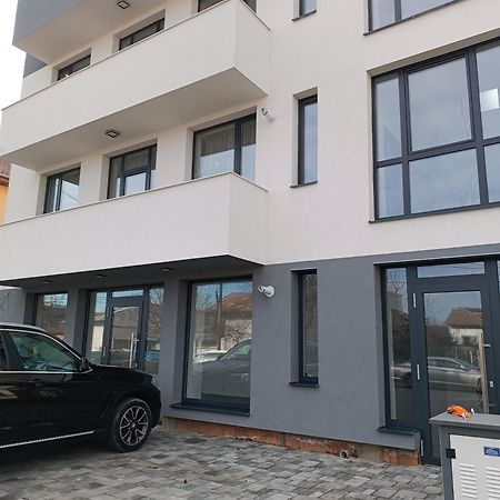 Apartament 2 Camere, Bloc Nou, Langa Promenada Moll, Capacitate 4 Persoane 克拉奥华 外观 照片